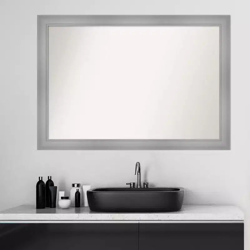Specchio da parete per bagno Flair 40" x 28", nichel lucido, ferramenta per montaggio inclusa