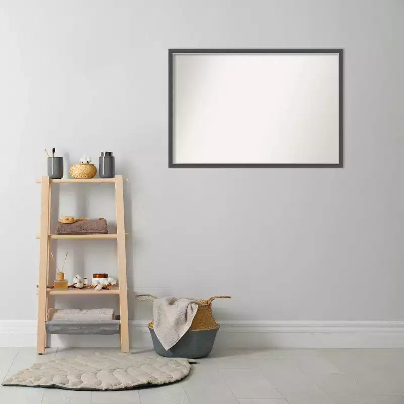 Specchio da parete sottile per bagno Eva 38" x 26", nero, cornice in polistirene, montaggio a parete