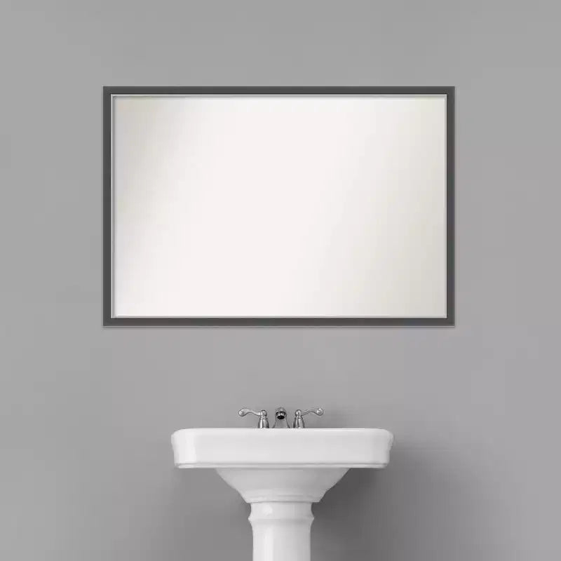 Specchio da parete sottile per bagno Eva 38" x 26", nero, cornice in polistirene, montaggio a parete